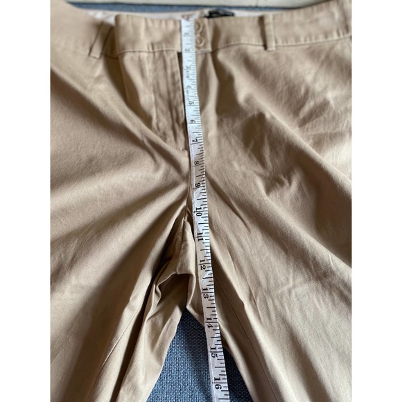 Talbots the Perfect Crop curvy fit Women’s pants size 10 tan cotton summer crop - Picture 11 of 13